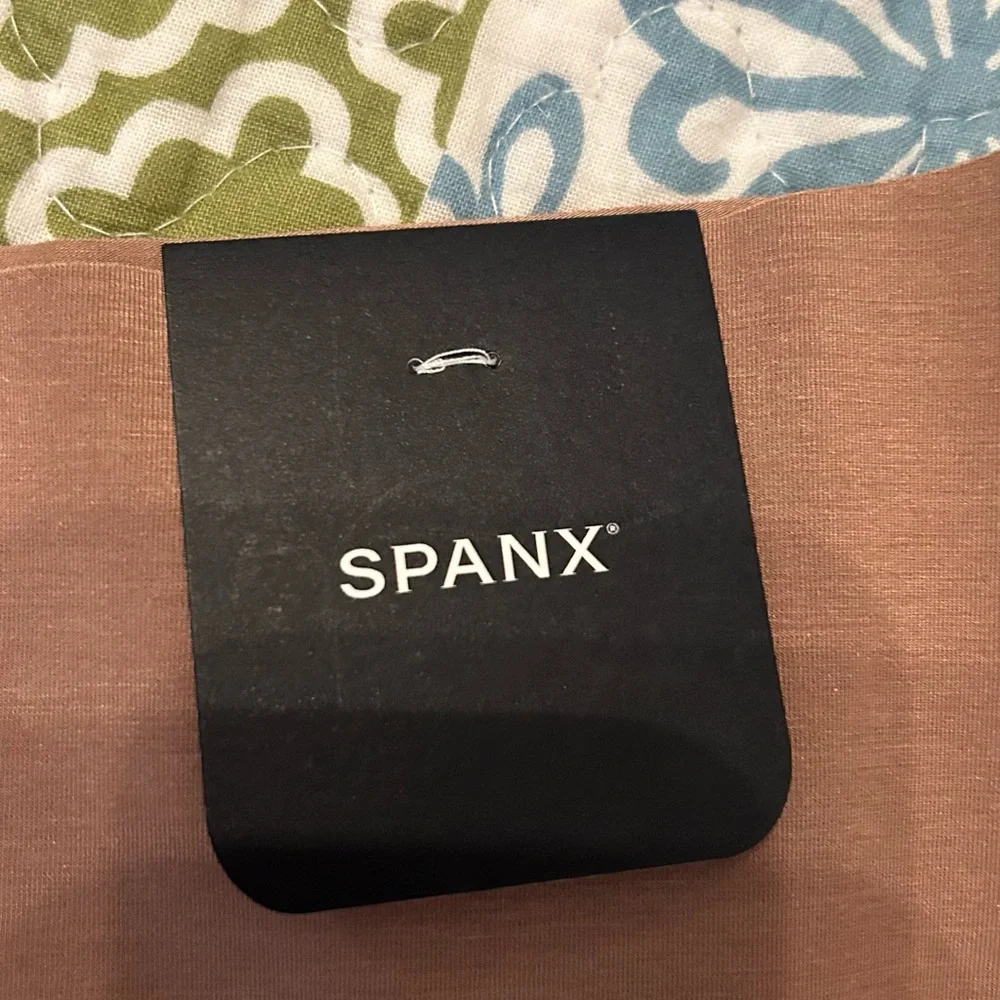 SPANXsupersmooth™ Undie‑tectable®
Modal Tanga panty Size Large - Picture 8 of 8